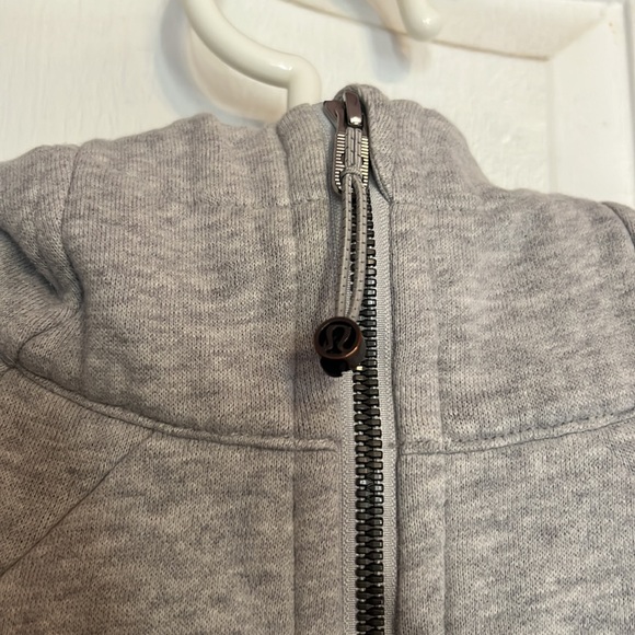 Grey Lululemon full zip scuba - Picture 4 of 5